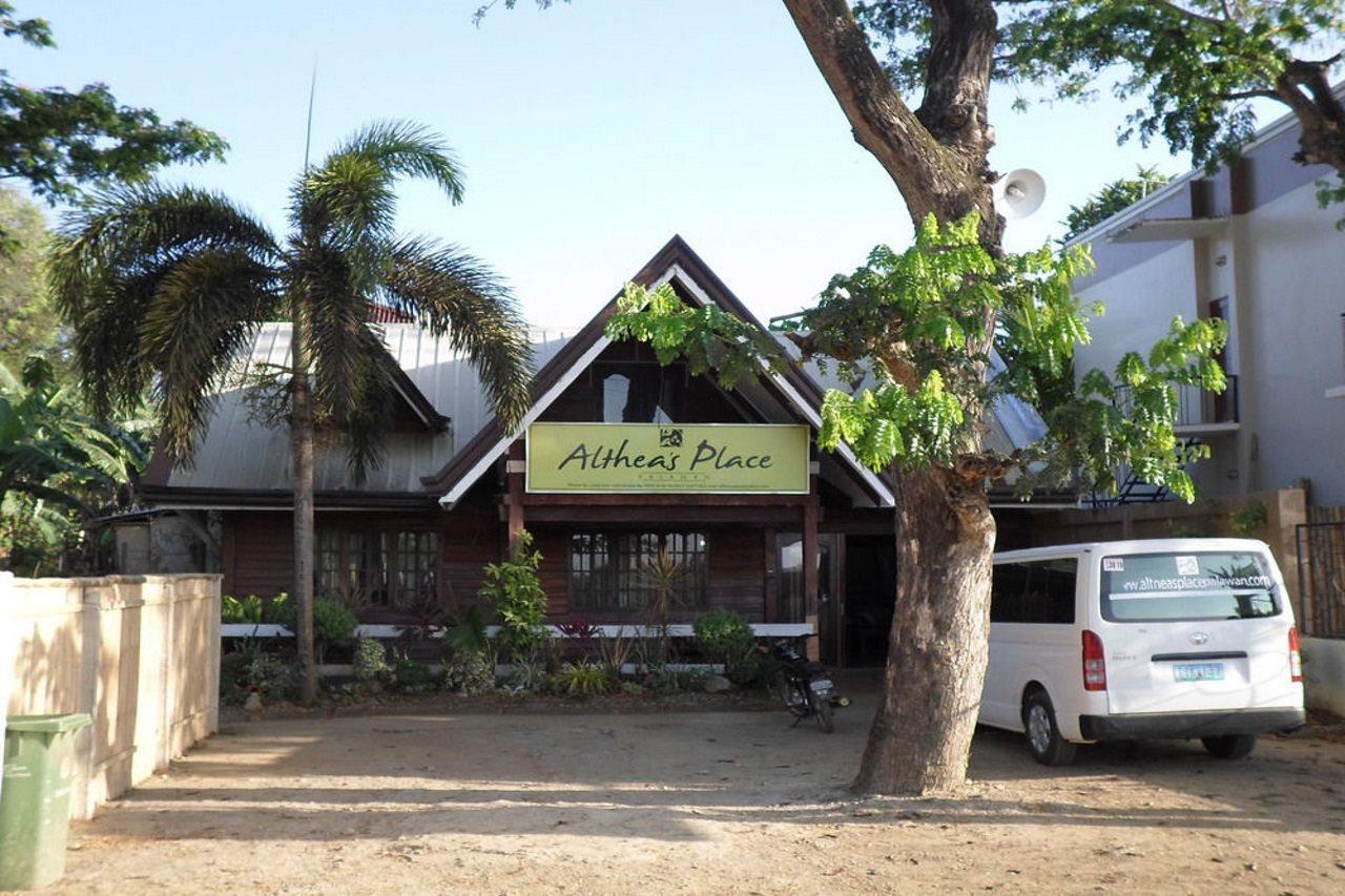 Reddoorz Premium @ Abueg Road Extension Puerto Princesa Bagian luar foto