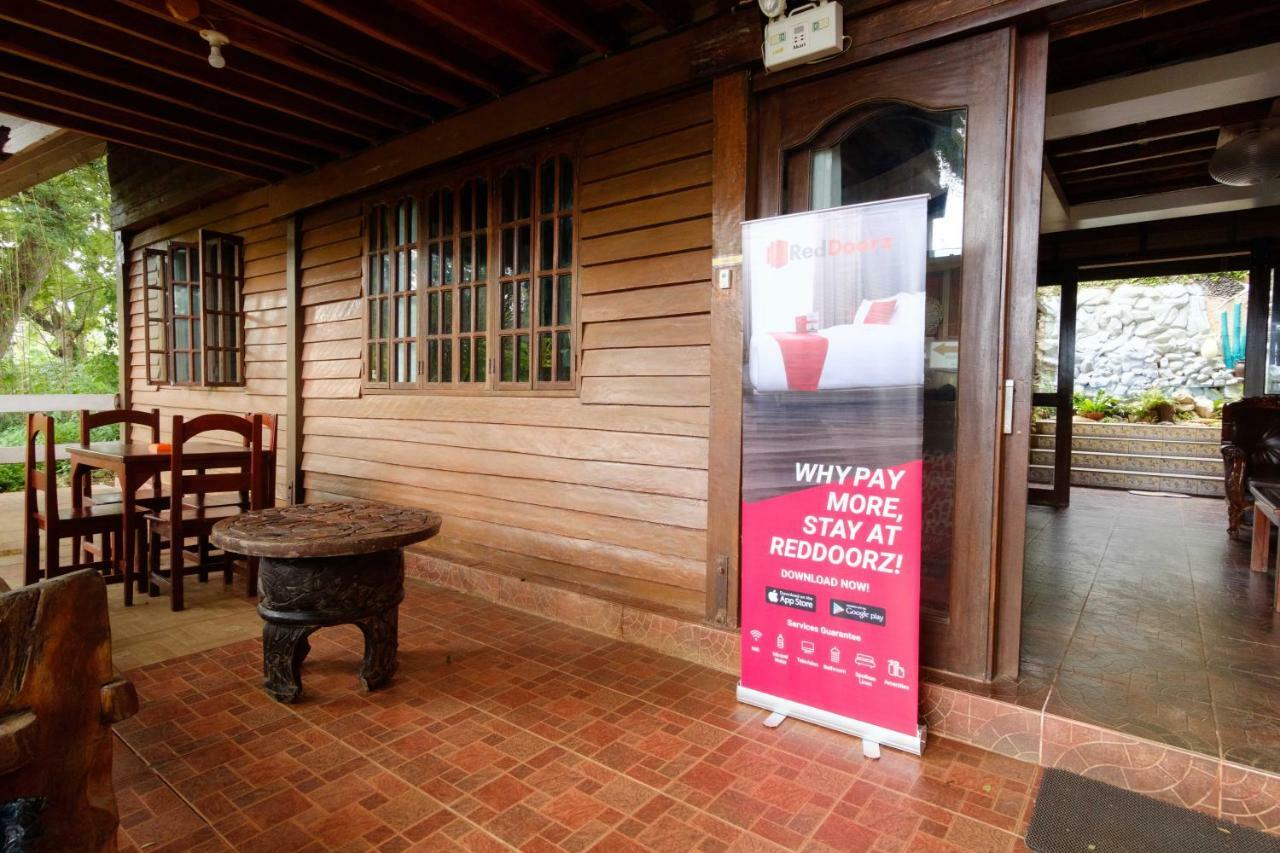 Reddoorz Premium @ Abueg Road Extension Puerto Princesa Bagian luar foto