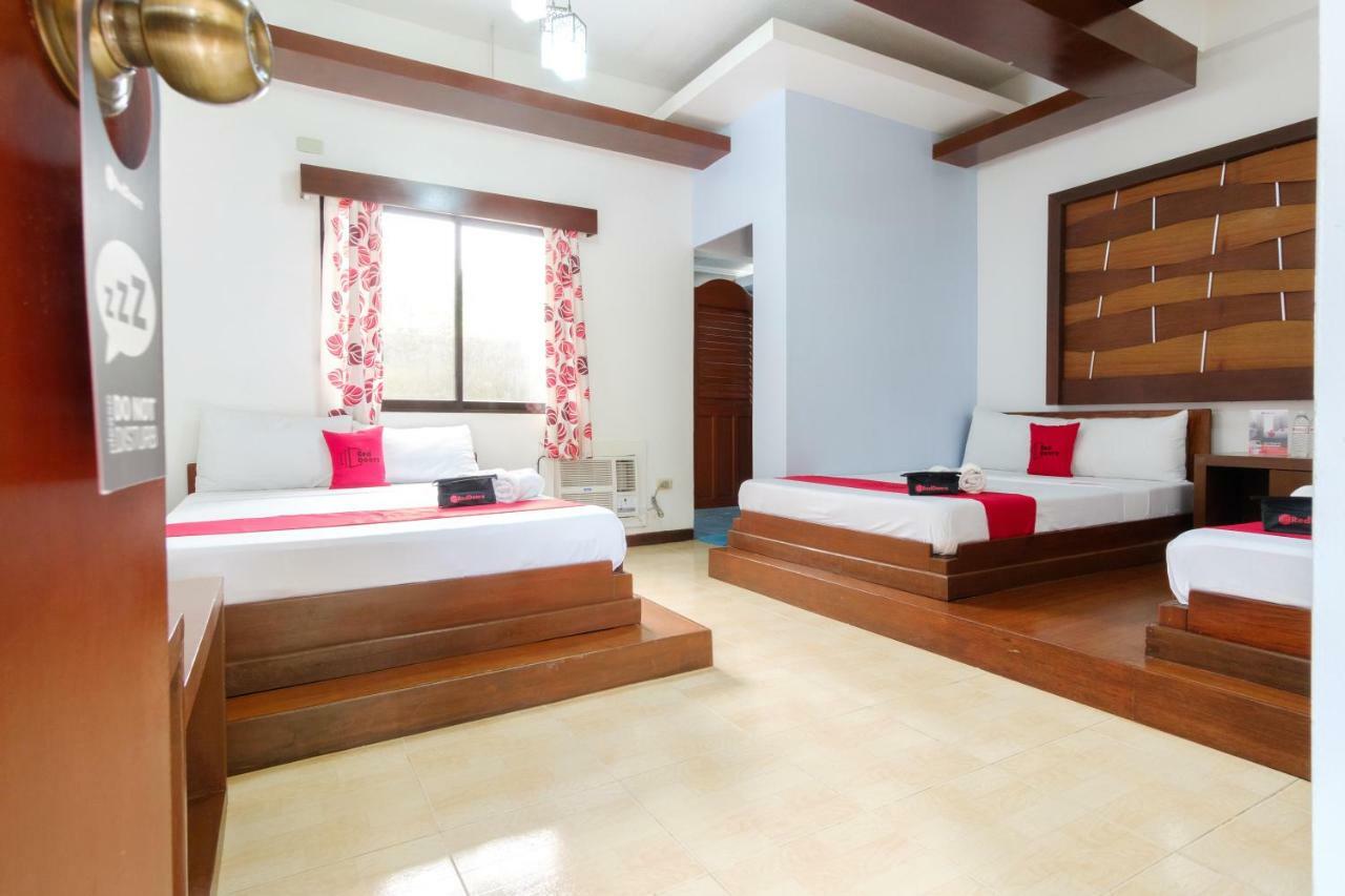 Reddoorz Premium @ Abueg Road Extension Puerto Princesa Bagian luar foto