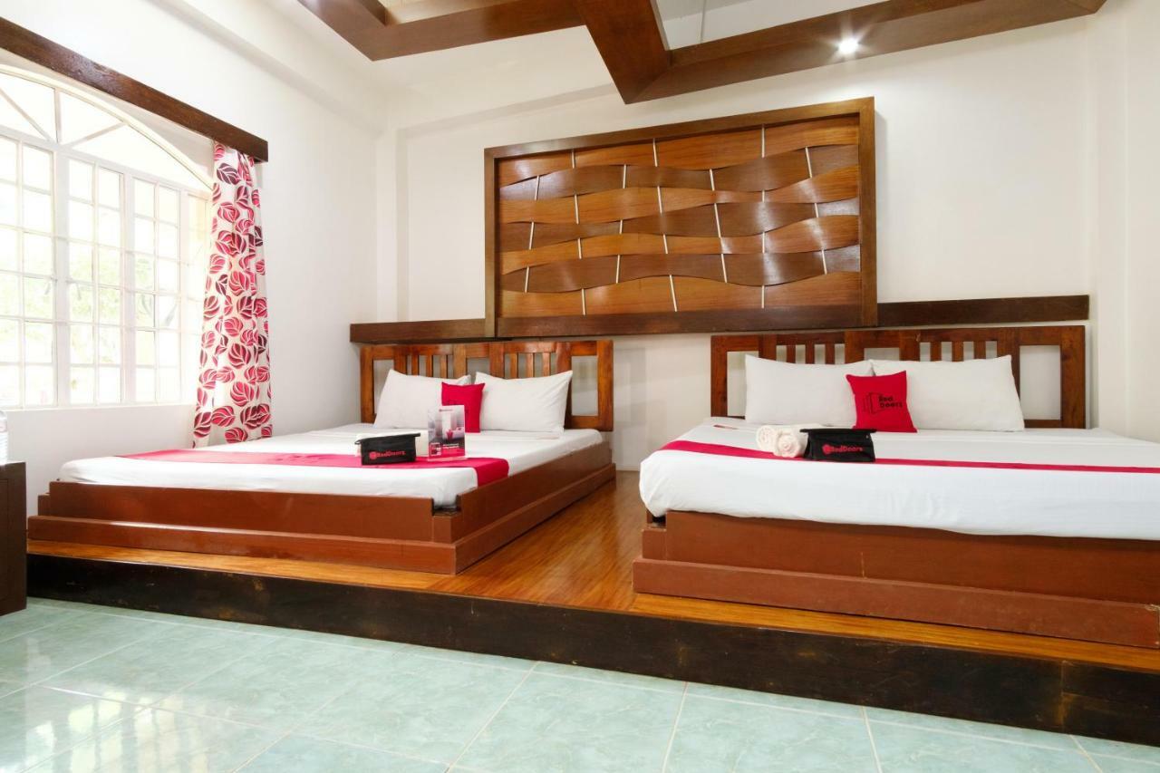 Reddoorz Premium @ Abueg Road Extension Puerto Princesa Bagian luar foto