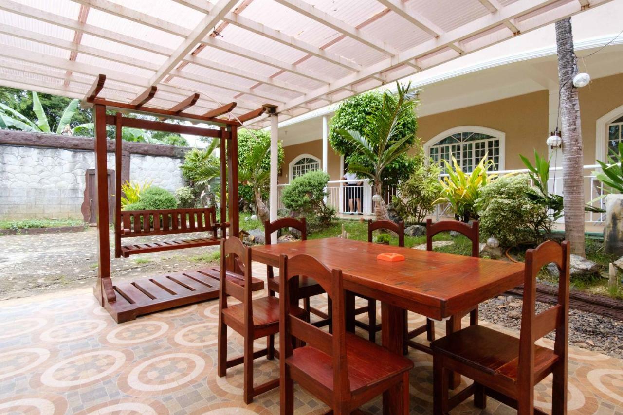Reddoorz Premium @ Abueg Road Extension Puerto Princesa Bagian luar foto