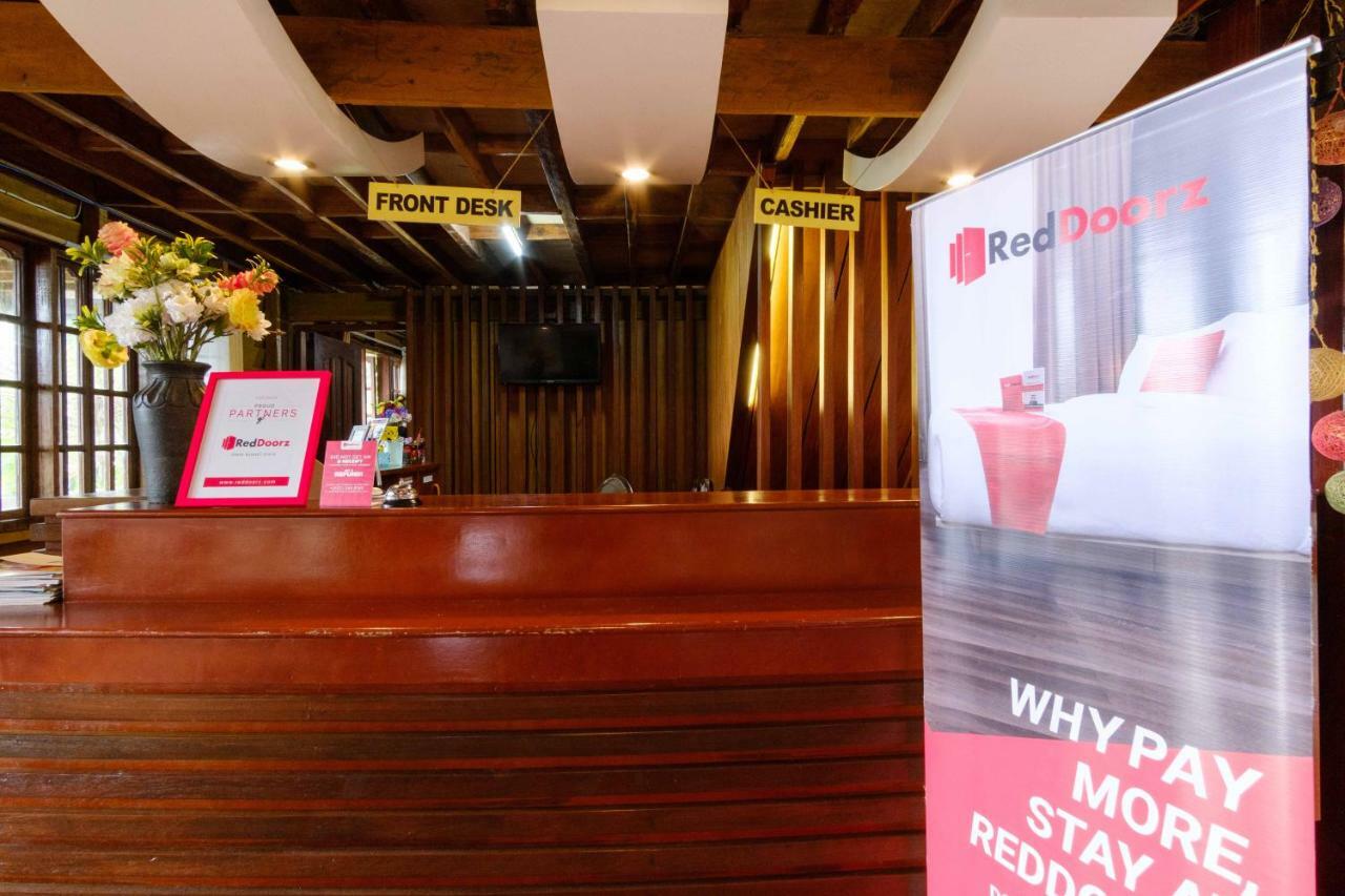 Reddoorz Premium @ Abueg Road Extension Puerto Princesa Bagian luar foto