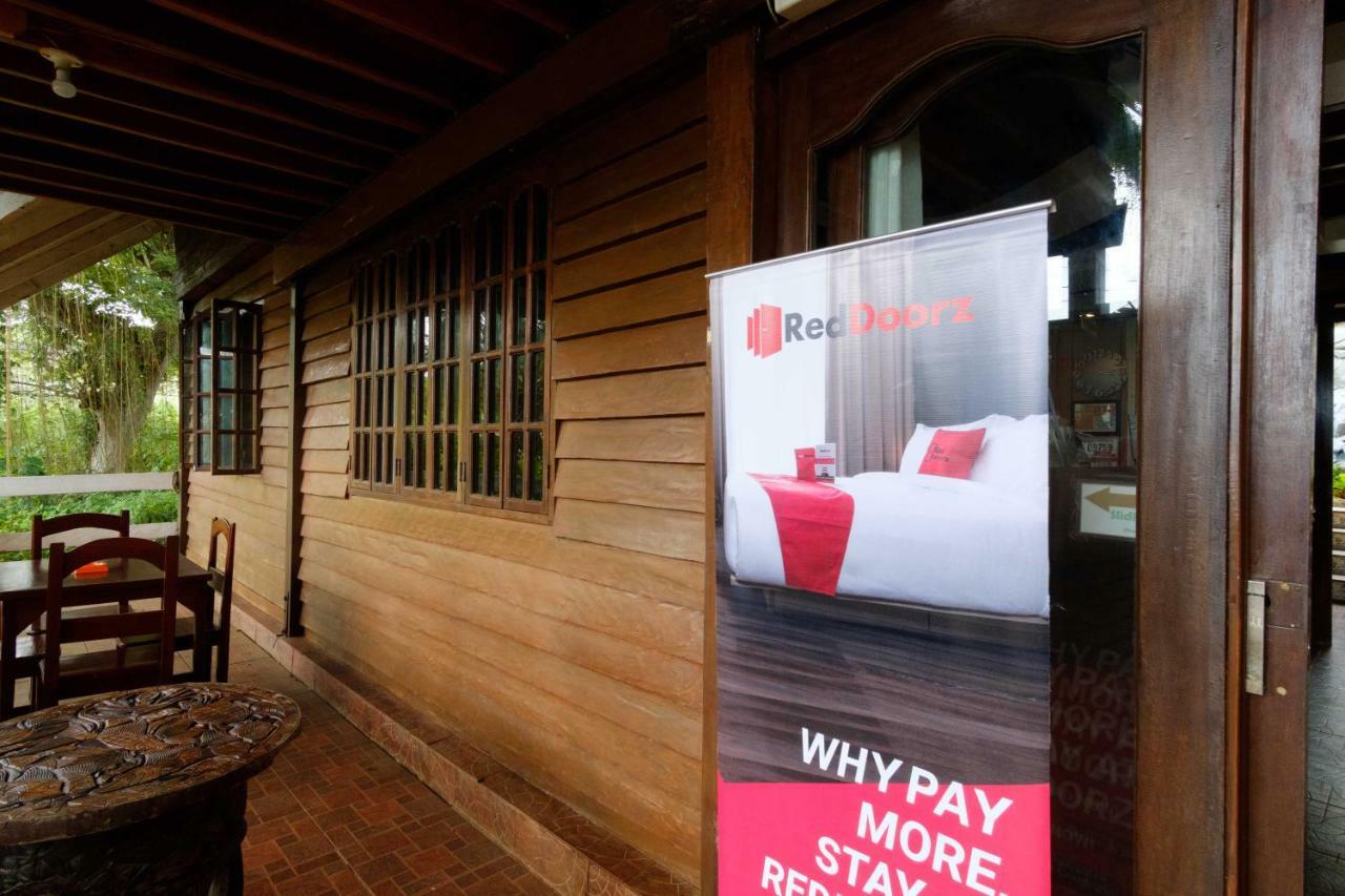 Reddoorz Premium @ Abueg Road Extension Puerto Princesa Bagian luar foto